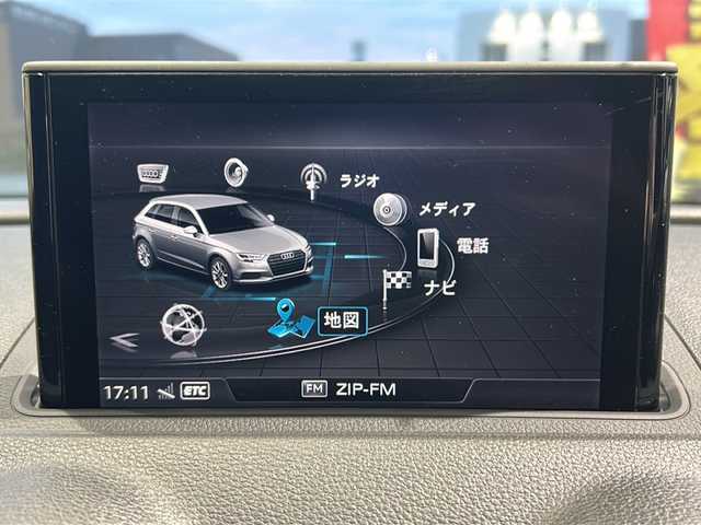 アウディ Ａ３ スポーツバック 1．4 TFSI 愛知県 2017(平29)年 10.5万km グレイシアホワイトメタリック 純正ナビ/フルセグTV・Bluetooth・DVD・CD・USB・FM・AM/バックカメラ/アダプティブクルーズコントロール/パークディスタンスコントロール/コンフォートアクセス/プッシュスタート/ステアリングスイッチ/HIDヘッドライト/オートライト/純正16インチアルミホイール/16インチ社外スタッドレスタイヤ車内4本積み込み/ビルトインETC/保証書/取扱説明書/スペアスマートキー/点検記録簿ディーラーH30.H31.その他R2.R4.R6