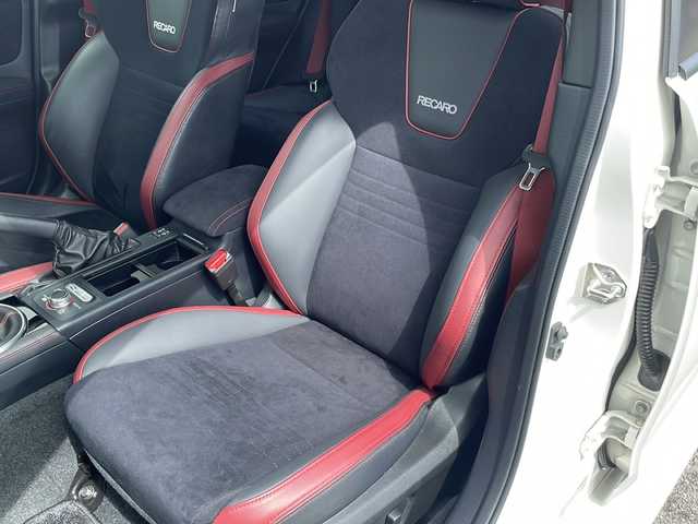 スバル ＷＲＸ ＳＴＩ STI タイプS 愛媛県 2019(令1)年 1.3万km クリスタルホワイトP 純正SDナビ/バックカメラ/ETC/ハーフレザー/４WD/Bluetooth/前席シートヒーター/前席パワーシート/フルセグTV/純正フロアマット/純正１９インチAW/オートライト/オートLEDヘッドライト/スマートキー/スペアキー/プッシュスタート/保証書/取扱説明書
