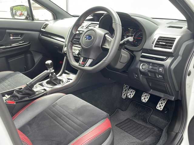 スバル ＷＲＸ ＳＴＩ STI タイプS 愛媛県 2019(令1)年 1.3万km クリスタルホワイトP 純正SDナビ/バックカメラ/ETC/ハーフレザー/４WD/Bluetooth/前席シートヒーター/前席パワーシート/フルセグTV/純正フロアマット/純正１９インチAW/オートライト/オートLEDヘッドライト/スマートキー/スペアキー/プッシュスタート/保証書/取扱説明書