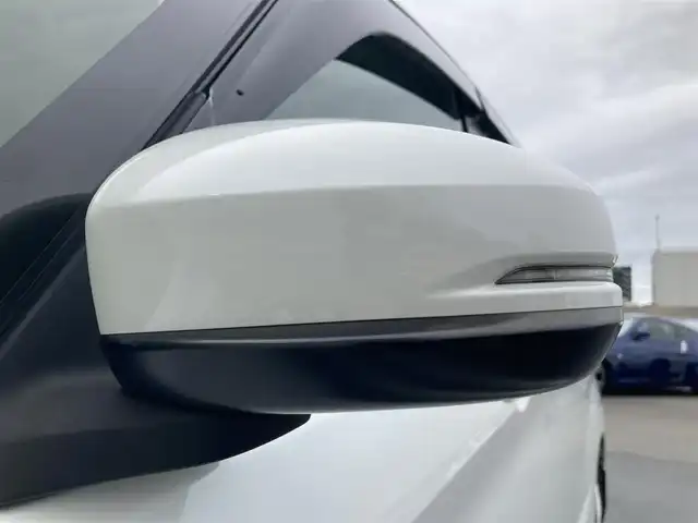 ホンダ フリード G ホンダセンシング 静岡県 2020(令2)年 4.2万km プラチナホワイトパール HondaSENSING/純正メモリーナビ/　AM FM CD DVD Bluetooth SD USB/フルセグTV/LEDオートヘッドランプ/レーダークルーズコントロール/シートヒーター(前席)/リアクリアランスソナー/スマートキー2本/リアロールサンシェード/ビルトインETC/バックモニター/前方ドライブレコーダー/両側パワースライドドア