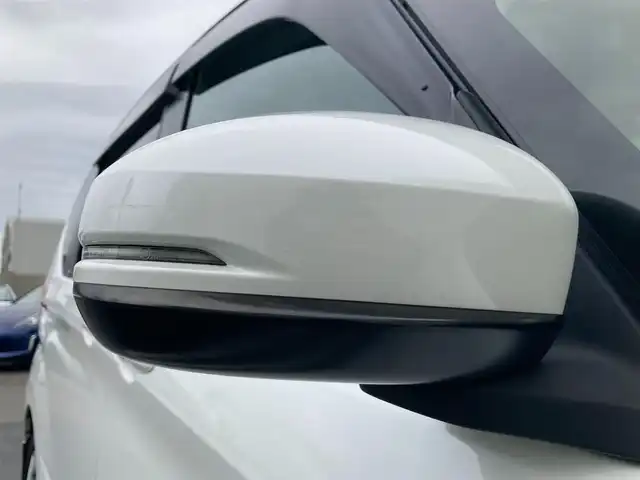 ホンダ フリード G ホンダセンシング 静岡県 2020(令2)年 4.2万km プラチナホワイトパール HondaSENSING/純正メモリーナビ/　AM FM CD DVD Bluetooth SD USB/フルセグTV/LEDオートヘッドランプ/レーダークルーズコントロール/シートヒーター(前席)/リアクリアランスソナー/スマートキー2本/リアロールサンシェード/ビルトインETC/バックモニター/前方ドライブレコーダー/両側パワースライドドア