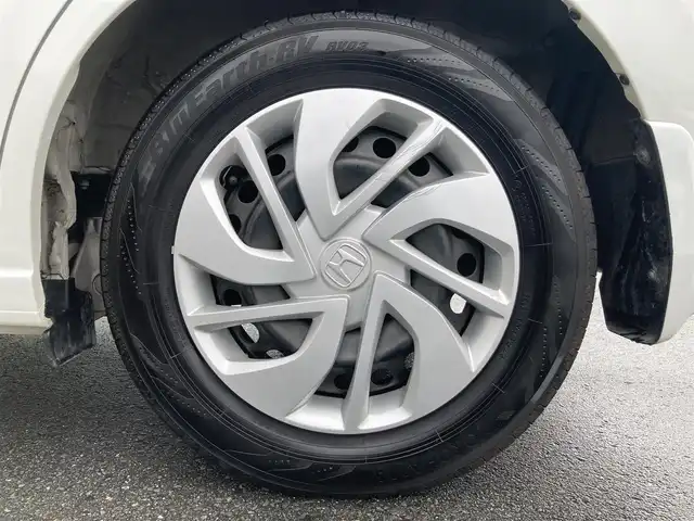 ホンダ フリード G ホンダセンシング 静岡県 2020(令2)年 4.2万km プラチナホワイトパール HondaSENSING/純正メモリーナビ/　AM FM CD DVD Bluetooth SD USB/フルセグTV/LEDオートヘッドランプ/レーダークルーズコントロール/シートヒーター(前席)/リアクリアランスソナー/スマートキー2本/リアロールサンシェード/ビルトインETC/バックモニター/前方ドライブレコーダー/両側パワースライドドア