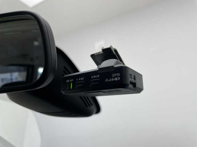 日産 セレナ ハイウェイスター プロパイロットED 愛知県 2017(平29)年 9.4万km ブリリアントホワイトパール プロパイロット/純正9型ナビ/フリップダウンモニター/両側パワースライドドア/レーダークルーズコントロール/バックカメラ/コーナーセンサー/純正アルミホイール/LEDヘッドライト/リアオートエアコン/オートマチックハイビーム/ドライブレコーダー/ETC/衝突軽減システム/フルセグ/CD DVD/Bluetooth/ステアリングスイッチ/スマートキー/プッシュスタート