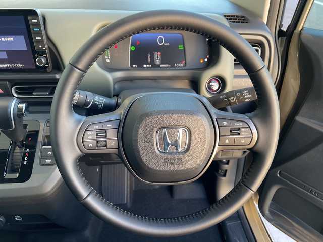 ホンダ フリード ハイブリット e:HEV クロスター 愛知県 2025(令7)年 0.1千km 茶Ｍ 登録済未使用車/純正9型ディスプレイオーディオナビ/両側パワースライドドア/レーダークルーズコントロール/シートヒーター/バックカメラ/コーナーセンサー/ブラインドスポットモニター/LEDヘッドライト/オートマチックハイビーム/衝突軽減システム/フルセグ/Bluetooth/ステアリングスイッチ/スマートキー/プッシュスタート