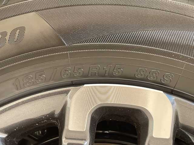 ホンダ フリード ハイブリット e:HEV クロスター 愛知県 2025(令7)年 0.1千km 茶Ｍ 登録済未使用車/純正9型ディスプレイオーディオナビ/両側パワースライドドア/レーダークルーズコントロール/シートヒーター/バックカメラ/コーナーセンサー/ブラインドスポットモニター/LEDヘッドライト/オートマチックハイビーム/衝突軽減システム/フルセグ/Bluetooth/ステアリングスイッチ/スマートキー/プッシュスタート