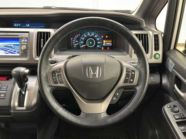 ホンダ ステップワゴン G コンフォートセレクション 道央・札幌 2012(平24)年 7.9万km ホワイトオーキッドパール /4WD//メモリナビ//ワンセグテレビ//バックカメラ//アイドリングストップ//クルーズコントロール//ドアバイザー//プッシュスタート//ETC//両側パワースライドドア