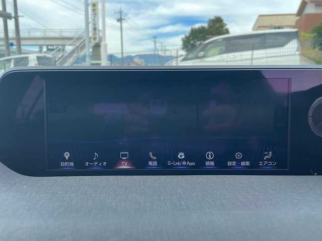 レクサス ＵＸ 250h エレガントブラック 静岡県 2022(令4)年 1.1万km ソニッククォーツ ●純正ナビ/(フルセグ/CD/DVD/Bluetooth)/●全方位カメラ/●レーダークルーズコントロール/●プリクラッシュセーフティー/●レーントレーシングアシスト/●前後クリアランスソナー/●ブラインドスポットモニター/●オートブレーキホールド/●電動サイドパーキング/●LEDヘッドライト/●オートライト/●オートマチックハイビーム/●フォグランプ/●革巻きステアリング/●ステアリングスイッチ/●パドルシフト/●チルト＆ステレコピックステアリング/●ステアリングヒーター/●電動格納ウインカーミラー/●運転席シートメモリー/●運転席＆助手席パワーシート/●運転席＆助手席シートヒーター/●運転席＆助手席エアシート/●ETC/●リモートタッチパッド/●純正フロアマット/●前後ドライブレコーダー/●プッシュスタート/●スマートキー/●純正18インチアルミホイール/●W+サイド+カーテンSRS+ABS