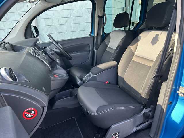 ルノー カングー ゼン 神奈川県 2017(平29)年 6万km ノーティクルブルー ワンオーナー/carrozzeriaナビ(AM/FM/SD/BT/フルセグTV)/バックカメラ/両側スライドドア/横滑り防止装置/エクステンデッドグリップ/ルーフレール/ETC/ドライブレコーダー/純正フロアマット/スペアキー×1/保証書/取扱説明書