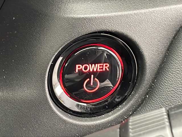 ホンダ ヴェゼル ハイブリッド e:HEV Z 千葉県 2022(令4)年 1.9万km プラチナホワイトパール ホンダコネクトナビ/　Bluetooth/フルセグTV/Apple car play/Android Auto/ホンダセンシング/レーダークルーズコントロール/レーンキープアシスト/衝突軽減ブレーキ/クリアランスソナー/先行車発進警報/標識認識機能/ブラインドスポットモニター/電動パーキング/オートホールド/オートハイビーム/ダウンヒルアシスト/パワーバックドア/ハーフレザーシート/ステアリングヒーター/前席シートヒーター/ワイヤレス充電/バックカメラ/ビルトインETC/LEDライト/フォグランプ/パドルシフト/前後ドラレコ/トノカバー/フロアマット/ドアバイザー