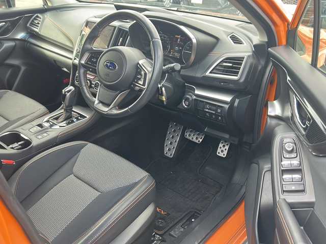 スバル インプレッサ ＸＶ 2．0i－S アイサイト 秋田県 2017(平29)年 8.9万km サンシャインオレンジ 4WD/純正SDナビ/Bluetooth、CD/DVD、フルセグTV/バックカメラ/ETC/レーダークルーズコントロール/ドライブレコーダー/前席シートヒーター/ルーフレール/純正18インチAW/保証書、取説/スペアキー