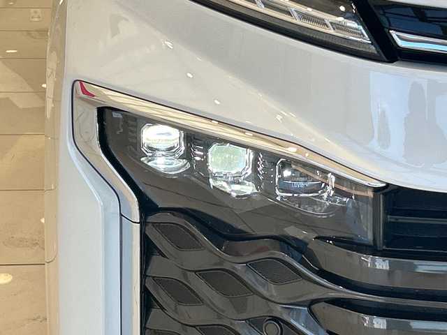 トヨタ ヴォクシー S－Z 埼玉県 2023(令5)年 2.3万km ホワイトパールクリスタルシャイン セーフティセンス/純正10.5インチナビ/　　CD/BT/USB/HDMI/フルセグ/バックカメラ/フリップダウンモニター/両側電動スライドドア/パワーバックドア/レーダークルーズコントロール/レーンキープアシスト/LEDヘッドライト/ハーフレザーシート/シートヒーター/純正17インチアルミホイール/ETC2.0/スマートキー×2/禁煙車