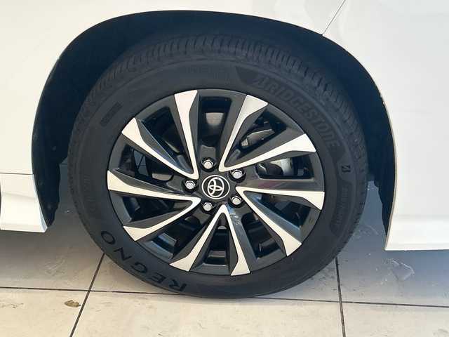 トヨタ ヴォクシー S－Z 埼玉県 2023(令5)年 2.3万km ホワイトパールクリスタルシャイン セーフティセンス/純正10.5インチナビ/　　CD/BT/USB/HDMI/フルセグ/バックカメラ/フリップダウンモニター/両側電動スライドドア/パワーバックドア/レーダークルーズコントロール/レーンキープアシスト/LEDヘッドライト/ハーフレザーシート/シートヒーター/純正17インチアルミホイール/ETC2.0/スマートキー×2/禁煙車