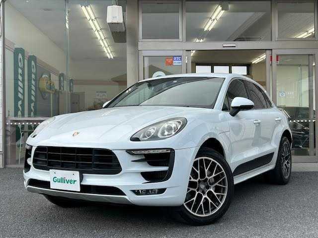 ポルシェ マカン S 埼玉県 2015(平27)年 7.1万km キャララホワイトメタリック 純正ナビゲーション(GCX633)/CD/DVD/フルセグ/Bluetooth/バックカメラ/ETC/ドライブレコーダー(CSD-500FHR)/後席モニター(TVM-PW900)/パワーリアゲート/クルーズコントロール/赤革シート/パドルシフト/前席パワーメモリーシート/シートヒーター/純正20インチアルミホイール/電動パーキング/ＨＩＤオートライト/レーダー探知機(AR-383GA)/保証書/取扱説明書/スペアキー1本