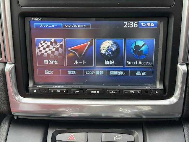 ポルシェ マカン S 埼玉県 2015(平27)年 7.1万km キャララホワイトメタリック 純正ナビゲーション(GCX633)/CD/DVD/フルセグ/Bluetooth/バックカメラ/ETC/ドライブレコーダー(CSD-500FHR)/後席モニター(TVM-PW900)/パワーリアゲート/クルーズコントロール/赤革シート/パドルシフト/前席パワーメモリーシート/シートヒーター/純正20インチアルミホイール/電動パーキング/ＨＩＤオートライト/レーダー探知機(AR-383GA)/保証書/取扱説明書/スペアキー1本