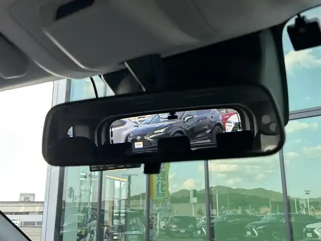 トヨタ ライズ Z 香川県 2020(令2)年 3.4万km レーザーブルークリスタルシャイン スマートアシスト/・アダプティブクルーズコントロール/・レーンキープコントロール/・衝突回避支援ブレーキ/・衝突警報機能/・ブレーキ抑制付誤発進抑制機能/・アダプティブドライビングビーム/・車線逸脱警報機能/・ふらつき警報機能/・ブラインドスポットモニター/・パノラミックビューモニター/純正9インチディスプレイオーディオ/→フルセグ/Bluetooth/iPod/AppleCarPlay/前席シートヒーター/純正17インチアルミ/前後ドライブレコーダー/革巻きステアリング/ステアリングリモコン/MTモード付AT/純正フロアマット/アイドリングストップ/プッシュスタート/スマートキー