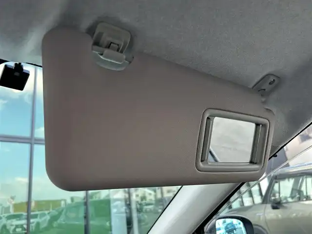 トヨタ ライズ Z 香川県 2020(令2)年 3.4万km レーザーブルークリスタルシャイン スマートアシスト/・アダプティブクルーズコントロール/・レーンキープコントロール/・衝突回避支援ブレーキ/・衝突警報機能/・ブレーキ抑制付誤発進抑制機能/・アダプティブドライビングビーム/・車線逸脱警報機能/・ふらつき警報機能/・ブラインドスポットモニター/・パノラミックビューモニター/純正9インチディスプレイオーディオ/→フルセグ/Bluetooth/iPod/AppleCarPlay/前席シートヒーター/純正17インチアルミ/前後ドライブレコーダー/革巻きステアリング/ステアリングリモコン/MTモード付AT/純正フロアマット/アイドリングストップ/プッシュスタート/スマートキー