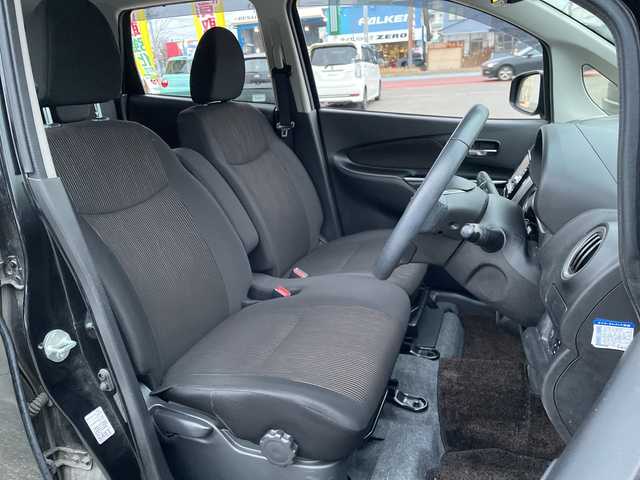 日産 デイズ ハイウェイスターX 道東・釧路十勝 2018(平30)年 9.7万km ブラック 4WD/社外SDナビ/・フルセグ/CD/DVD/BT/ラジオ/アラウンドビューカメラ/ドライブレコーダー/シートヒーター/エマージェンシーブレーキ/オートマチックハイビーム/アイドリングストップ/純正エンジンスターター/HIDヘッドライト/フォグランプ/プッシュスタート/スマートキー/フロアマット/ドアバイザー