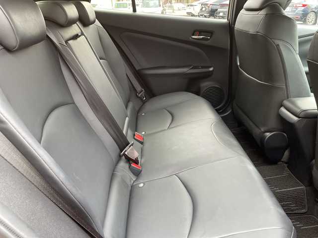 トヨタ プリウス A ツーリングセレクション 石川県 2016(平28)年 7.5万km ワイン 純正９型ナビ　フルセグＴＶ　バックカメラ　ＬＥＤヘッドライト　ＥＴＣ　革シート　トヨタセーフティセンス　シートヒーター　社外アルミホイール　レーダークルーズ　フォグランプ