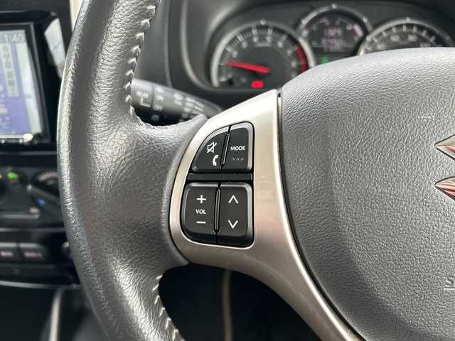 スズキ ジムニー ランドベンチャー 道北・旭川 2015(平27)年 5.2万km クールカーキPM /4WD//社外ナビ/CD/DVD/BT/フルセグ/USB/SD/MSV//シートヒーター//ミラーヒーター//ETC//革巻きステアリング//純正16インチアルミホイール//背面タイヤハードカバー//ハーフレザーシート//スペアキー//フォグランプ//純正フロアマット//ドアバイザー//保証書//取扱説明書