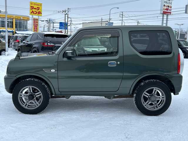 スズキ ジムニー ランドベンチャー 道北・旭川 2015(平27)年 5.2万km クールカーキPM /4WD//社外ナビ/CD/DVD/BT/フルセグ/USB/SD/MSV//シートヒーター//ミラーヒーター//ETC//革巻きステアリング//純正16インチアルミホイール//背面タイヤハードカバー//ハーフレザーシート//スペアキー//フォグランプ//純正フロアマット//ドアバイザー//保証書//取扱説明書