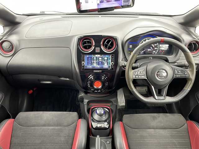 日産 ノート e－パワー ニスモ 宮城県 2019(令1)年 3.2万km ブリリアントホワイトパール 禁煙車/エマージェンシーブレーキ/レーンキープアシスト/アダプティブクルーズコントロール/デジタルインナーミラー/全方位カメラ/純正SDナビ/フルセグTV/RECAROシート/ETC/純正ドライブレコーダー/LEDヘッドライト/LEDフォグライト/革巻きステアリング/ステアリングスイッチ/純正フロアマット/純正16インチアルミホイール/プッシュスタート/スマートキー/横滑り防止装置/アイドリングストップ