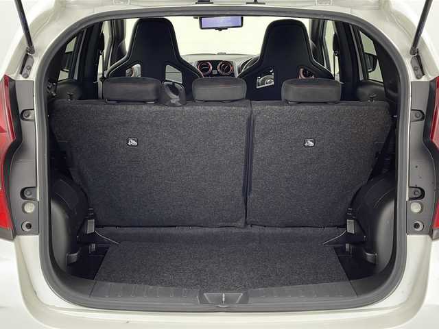 日産 ノート e－パワー ニスモ 宮城県 2019(令1)年 3.2万km ブリリアントホワイトパール 禁煙車/エマージェンシーブレーキ/レーンキープアシスト/アダプティブクルーズコントロール/デジタルインナーミラー/全方位カメラ/純正SDナビ/フルセグTV/RECAROシート/ETC/純正ドライブレコーダー/LEDヘッドライト/LEDフォグライト/革巻きステアリング/ステアリングスイッチ/純正フロアマット/純正16インチアルミホイール/プッシュスタート/スマートキー/横滑り防止装置/アイドリングストップ