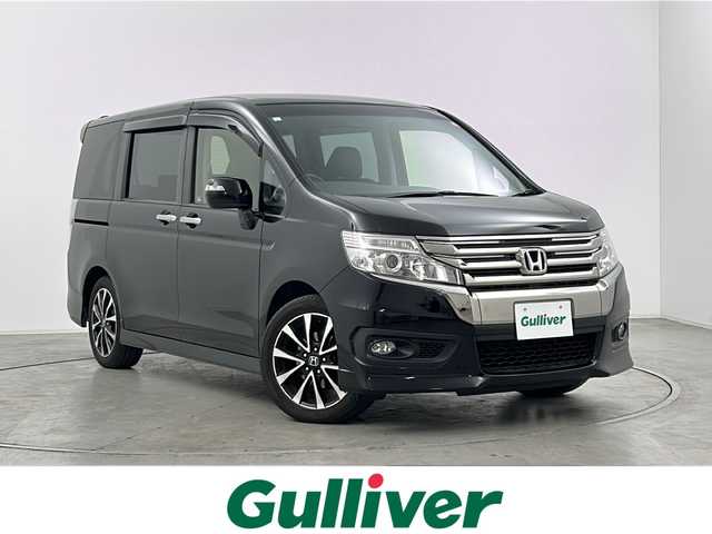 ホンダ ステップワゴン スパーダ Z クールS Iナビセレ 群馬県 2013(平25)年 6.8万km プレミアムスパークルブラックパール 純正ナビ　純正９型後席モニター　ビルトインＥＴＣ　両側電動スライドドア　パドルシフト　ハーフレザーシート　クルーズコントロール　ＨＩＤヘッドライト オートライト フォグランプ スマートキー 禁煙車
