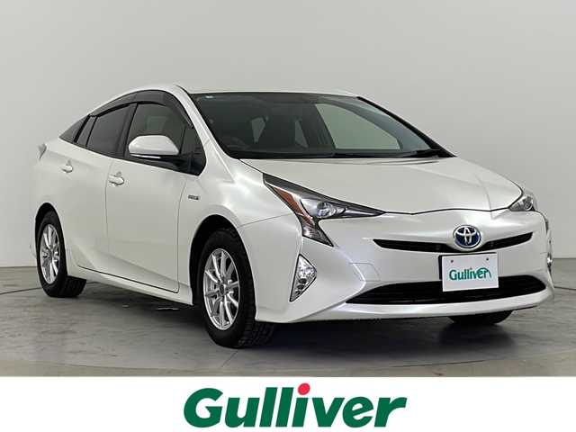 トヨタ プリウス S ツーリングセレクション 道央・札幌 2016(平28)年 5.8万km ホワイトパールクリスタルシャイン ・4WD/寒冷地仕様/・純正9インチSDナビ　　/・BT/DVD/CD/SD/フルセグ/・バックカメラ/・レザーシート/シートヒーター/・LEDオートライト/・フロント/リアフォグランプ/・スマートキー×2/・純正エンジンスターター/・ETC/・純正17インチAW付きサマータイヤ積込