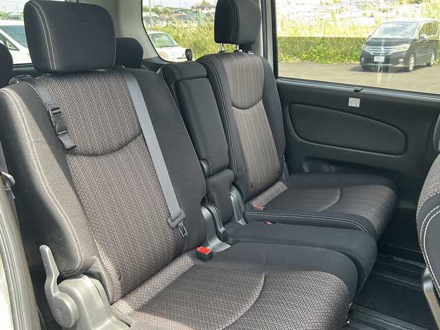 日産 セレナ ハイウェイS G Sハイブリッド 鹿児島県 2014(平26)年 9.8万km ブリリアントホワイトパール バックカメラ/プッシュスタート/両側パワースライドドア/三列シート/レーンアシスト/ABS/横滑り防止装置/オートライト/ウィンカーミラー