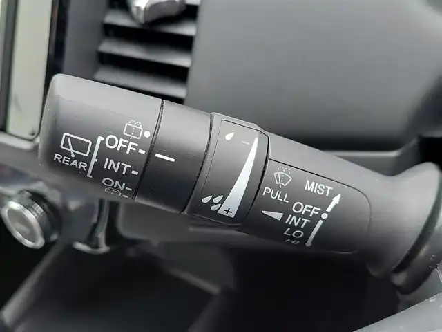 ホンダ フィット e:HEVホーム 東京都 2023(令5)年 1.8万km クリスタルブラックパール 純正ナビ/バックカメラ/フルセグ/衝突軽減システム/レーンキープアシスト/コーナーセンサー/レーダークルーズコントロール/ハーフレザーシート/LEDヘッドライト/オートライト/ECON