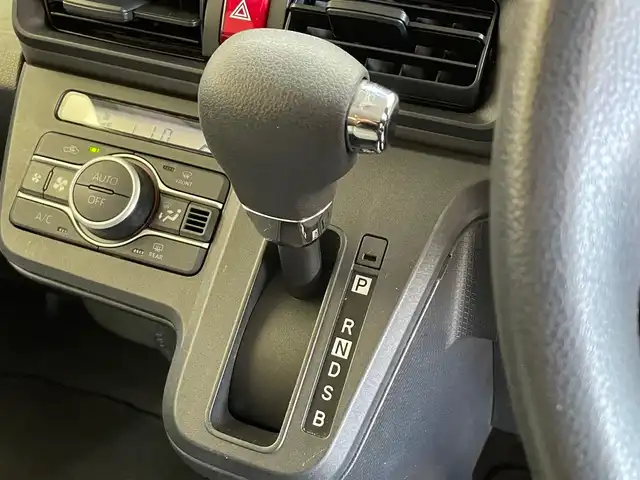 ダイハツ タント X ターボ 岩手県 2020(令2)年 9.7万km ホワイト ４WD/ターボ/ウェルカムオープン付き左側パワースライドドア/ロングスライドシート/スマートアシスト/衝突回避支援ブレーキ/ブレーキ制御付き誤発進抑制機能/レーンアシスト/オートハイビーム/コーナーセンサー/横滑り防止装置/アイドリングストップ/シートヒーター/ロールサンシェード/Pioneerナビ/（Bluetooth/AM/FM/SD）/バックカメラ/ドライブレコーダー/ETC/LEDヘッドライト/14インチスチールホイール　純正ホイールキャップ付き