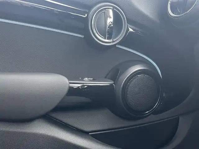 ＭＩＮＩ ＢＭＷ ミニ ワン クラシックトリム 静岡県 2022(令4)年 2.2万km チリ・レッド ワンオーナー /ドライビングアシスト/ナビゲーションパッケージ/ハーフレザーシート /MINIApp対応 Bluetooth CarPlay対応/バックカメラ/OP17インチアロイホイール/ドライビングMODE/アンビエントライト /コンフォートアクセス/ETC
