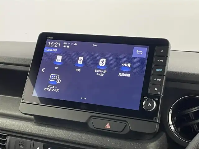 ホンダ Ｎ ＢＯＸ カスタム 埼玉県 2023(令5)年 0.4万km プラチナホワイトパール 純正9インチナビ マルチビューモニター シートヒーター 両側パワースライドドア LEDヘッドライト ホンダセンシング アダプティブクルーズコントロール ナビ連動ドラレコ前後 ETC スマートキー