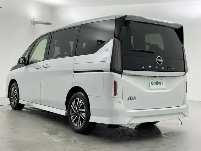 日産 セレナ ハイウェイスター V 福井県 2023(令5)年 4.8万km プリズムホワイト 純正メーカー12.3型OPナビ/フルセグTV/アラウンドビューモニター/プロパイロット/レーダークルーズコントロール/ブラインドスポットモニター/ビルトインETC/両側パワースライドドア/ハンズフリースライドドア/オートライト/LEDヘッドライト/コーナーセンサー/アイドリングストップ/ステアリングスイッチ/プッシュスタート/フロアマット