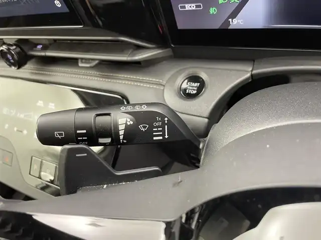 日産 セレナ ハイウェイスター V 福井県 2023(令5)年 4.8万km プリズムホワイト 純正メーカー12.3型OPナビ/フルセグTV/アラウンドビューモニター/プロパイロット/レーダークルーズコントロール/ブラインドスポットモニター/ビルトインETC/両側パワースライドドア/ハンズフリースライドドア/オートライト/LEDヘッドライト/コーナーセンサー/アイドリングストップ/ステアリングスイッチ/プッシュスタート/フロアマット