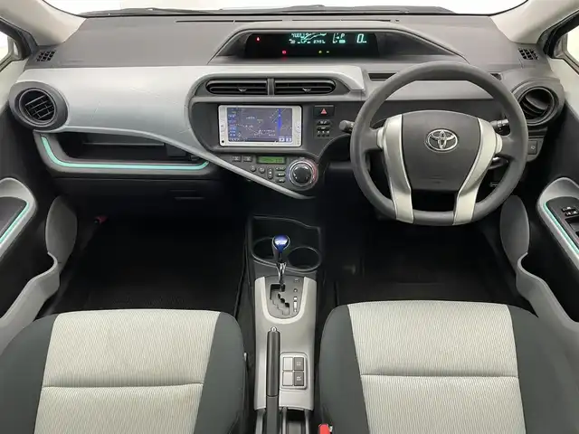 トヨタ アクア S 愛知県 2012(平24)年 8.8万km クールソーダメタリック 純正ナビ　ＴＶ　Ｂｌｕｅｔｏｏｔｈ　ＥＴＣ　プッシュスタート　スマートキー　３６０度ドライブレコーダー　社外ＬＥＤオートライト　ヘッドライトウォッシャー　フォグランプ　純正フロアマット　バイザー　禁煙