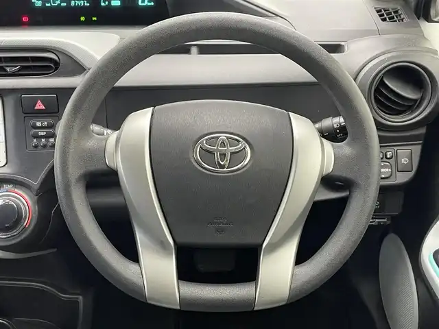 トヨタ アクア S 愛知県 2012(平24)年 8.8万km クールソーダメタリック 純正ナビ　ＴＶ　Ｂｌｕｅｔｏｏｔｈ　ＥＴＣ　プッシュスタート　スマートキー　３６０度ドライブレコーダー　社外ＬＥＤオートライト　ヘッドライトウォッシャー　フォグランプ　純正フロアマット　バイザー　禁煙