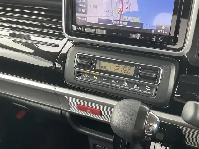 スズキ スペーシア カスタム HYBRID GS 長崎県 2018(平30)年 9.8万km ブルーイッシュブラックパール3 (株)IDOMが運営する【じしゃロン長崎店】の自社ローン専用車両になりますこちらは現金またはオートローンご利用時の価格です。自社ローンご希望の方は別途その旨お申付け下さい/ヘッドアップディスプレイ　/シートヒーター　/衝突被害軽減ブレーキ　/レーンアシスト　/全方位モニター　/左パワースライドドア　/コーナーセンサー　/ＬＥＤヘッドライト　/オートライト　/ＥＴＣ　/電格ミラー
