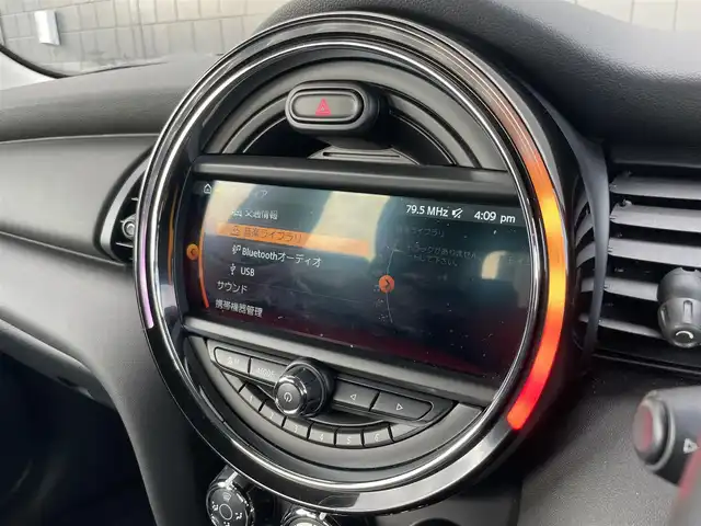 ＭＩＮＩ ミニ ヴィクトリア 静岡県 2018(平30)年 3.2万km ミッドナイト・ブラック・メタリック 純正HDDナビ/・Bluetooth/・USB入力端子/ETC/オートリミッター/アイドリングストップ/横滑り防止装置/LEDヘッドライト/ユニオンジャックLEDリアライト/純正フロアマット/純正15インチアロイホイール