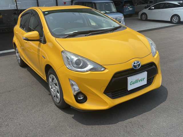 トヨタ アクア G ブラックソフトレザーセレ 愛知県 2016(平28)年 13.4万km イエロー 純正9型ナビ/・Bluetooth/・CD/DVD/・フルセグテレビ/・SD音楽録音/バックカメラ/ハーフレザーシート/衝突軽減ブレーキ/レーンキープアシスト/クルーズコントロール/前方ドライブレコーダー/ETC/LEDヘッドライト