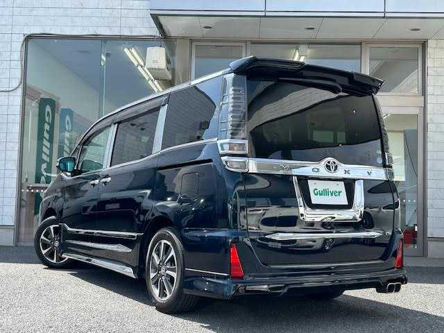 トヨタ ヴォクシー ZS 煌 埼玉県 2018(平30)年 3.4万km ブラッキッシュアゲハガラスフレーク モデリスタエアロ/純正SDナビ/【CD/DVD/フルセグ/Bluetooth】/バックカメラ/両側パワースライドドア/シーケンシャルウィンカー/LEDヘッドライト/ETC/クルーズコントロール/プリクラッシュセーフティシステム/スマートキー