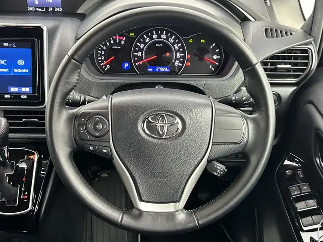 トヨタ ノア Si ダブルバイビーⅡ 広島県 2020(令2)年 2.8万km ブラック 純正ナビ/・Bluetooth/・CD/DVD/・フルセグテレビ/バックカメラ/純正フリップダウンモニター/両側パワースライドドア/レーダークルーズコントロール/衝突軽減ブレーキ/レーンキープアシスト/オートマチックハイビーム　/前後ドライブレコーダー/ＥＴＣ