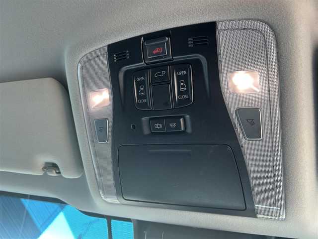 トヨタ ヴェルファイア ハイブリット ZR 道央・札幌 2018(平30)年 8.5万km ホワイトパールクリスタルシャイン 登録時走行距離　84163km/　4　W　D　/７人乗り/ワンオーナー/寒冷地仕様/フルモデリスタエアロ/WORK20インチAW装着/Toyota Safety Sense/・プリクラッシュセーフティ/・レーンディバーチャーアラート/・クリアランスソナー/・オートマチックハイビーム/・レーダークルーズコントロール/純正ディーラーOPナビ/(AM/FM/CD/DVD/HDMI/BT/SD)/フルセグTV/バックカメラ/純正フリップダウンモニター/両側パワースライドドア/パワーバックドア/デジタルインナーミラー/ビルトインETC/純正前方ドライブレコーダー/スマートキー１体型エンジンスターター/黒革シート/シートヒーター/エアシート/前席パワーシート/助手席オットマンシート/運転席シートメモリ/フロントワイパーデアイサー/三眼LEDヘッドライト/シーケンシャルウィンカー/ウッドコンビ革巻ステアリング/AC100V/SUNTREXヒッチメンバー/純正AW付冬タイヤ積み込み/取説/保証書