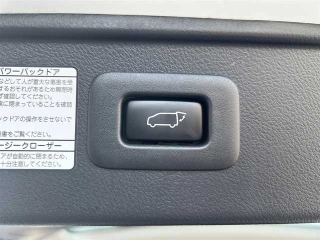 トヨタ ヴェルファイア ハイブリット ZR 道央・札幌 2018(平30)年 8.5万km ホワイトパールクリスタルシャイン 登録時走行距離　84163km/　4　W　D　/７人乗り/ワンオーナー/寒冷地仕様/フルモデリスタエアロ/WORK20インチAW装着/Toyota Safety Sense/・プリクラッシュセーフティ/・レーンディバーチャーアラート/・クリアランスソナー/・オートマチックハイビーム/・レーダークルーズコントロール/純正ディーラーOPナビ/(AM/FM/CD/DVD/HDMI/BT/SD)/フルセグTV/バックカメラ/純正フリップダウンモニター/両側パワースライドドア/パワーバックドア/デジタルインナーミラー/ビルトインETC/純正前方ドライブレコーダー/スマートキー１体型エンジンスターター/黒革シート/シートヒーター/エアシート/前席パワーシート/助手席オットマンシート/運転席シートメモリ/フロントワイパーデアイサー/三眼LEDヘッドライト/シーケンシャルウィンカー/ウッドコンビ革巻ステアリング/AC100V/SUNTREXヒッチメンバー/純正AW付冬タイヤ積み込み/取説/保証書