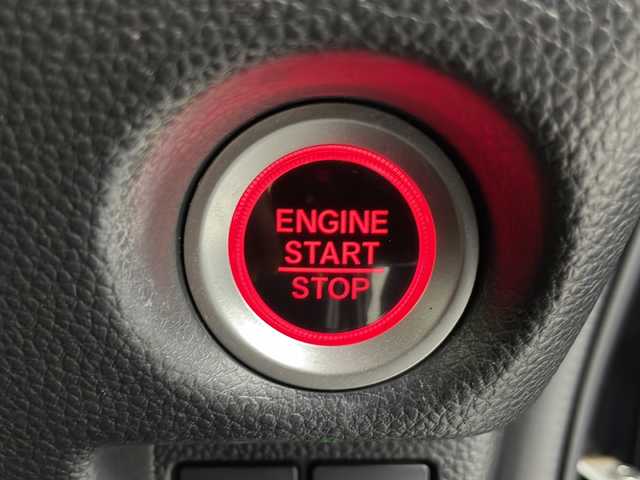 ホンダ Ｎ ＢＯＸ カスタム G EX ホンダセンシング 道央・札幌 2017(平29)年 3.9万km プレミアムベルベットパープル・パール ・４WD/ホンダセンシング/・衝突被害軽減ブレーキ/・アダプティブクルーズコントロール/・LKAS〈車線維持支援システム〉/・純正ナビ（VXM-174VFXi）/・Bluetooth/CD/DVD//・SD/USB/ワンセグTV/・バックカメラ/・片側パワースライドドア/・前席シートヒーター/・LEDヘッドライト/オートライト/・オートハイビーム/・スマートキー/プッシュスタート/・横滑り防止装置/盗難防止装置/・ビルトインETC