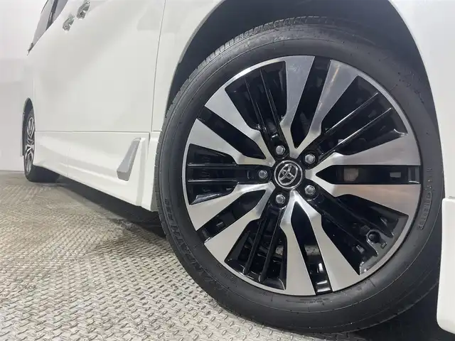 トヨタ アルファード S Cパッケージ 大阪府 2020(令2)年 2.3万km ホワイトパールクリスタルシャイン ＴＲＤエアロ　黒革シート　ＡＬＰＩＮＥナビＴＶ　後席モニター　三眼ＬＥＤ　パワーシート／ヒーター／エアコン　ステアリングヒーター　電動リアゲート　衝突軽減　レーダーＣ　クリアランスソナー　前後ドラレコ