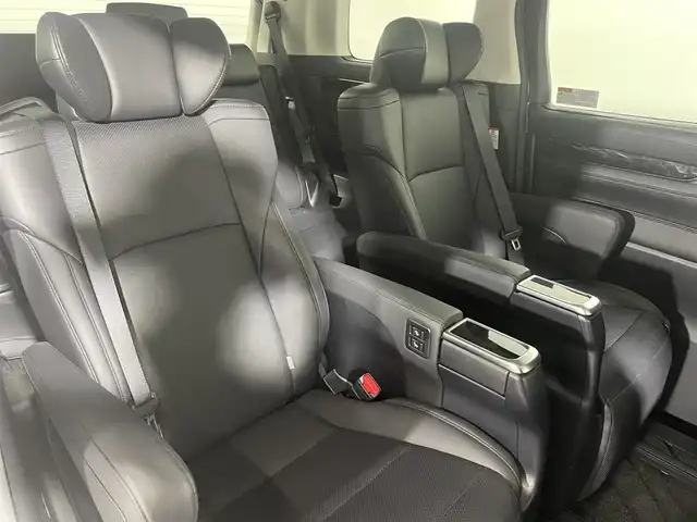 トヨタ アルファード S Cパッケージ 大阪府 2020(令2)年 2.3万km ホワイトパールクリスタルシャイン ＴＲＤエアロ　黒革シート　ＡＬＰＩＮＥナビＴＶ　後席モニター　三眼ＬＥＤ　パワーシート／ヒーター／エアコン　ステアリングヒーター　電動リアゲート　衝突軽減　レーダーＣ　クリアランスソナー　前後ドラレコ