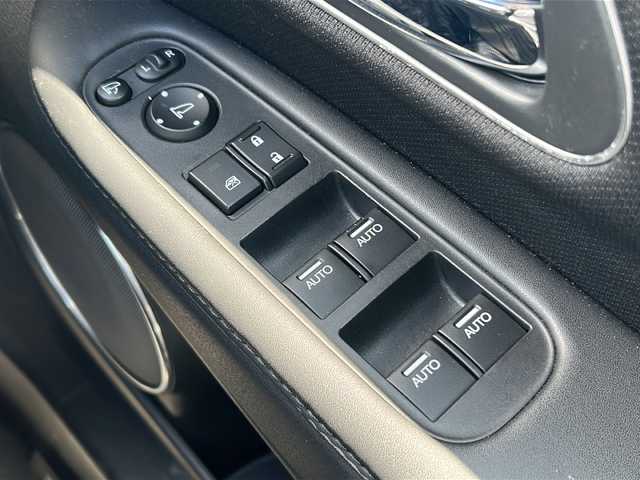 ホンダ ヴェゼル ハイブリッド Z ホンダセンシング 三重県 2017(平29)年 2.9万km モルフォブルーP 純正ナビ/バックカメラ/前席シートヒーター/クルーズコントロール/ＬＥＤヘッドライト/前後ドライブレコーダー/スペアキー/ハーフレザー/純正フロアマット/ＵＳＢ給電/革巻きハンドル/電動格納ミラー/禁煙