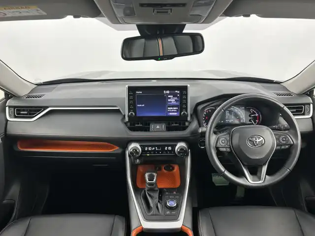 トヨタ ＲＡＶ４ アドベンチャー 愛知県 2021(令3)年 4.3万km アティチュードブラックマイカ 禁煙車/ダイナミックトルクベクタリング4WD/純正9インチディスプレイオーディオ/（AppleCarPlay/AndroidAuto/Bluetooh/USB）/バックカメラ/トヨタセーフティセンス/・レーントレーシングアシスト/・プリクラッシュセーフティ/・オートマチックハイビーム/・レーダークルーズコントロール/・ロードサインアシスト/・先行車発進告知機能/ブラインドスポットモニター/クリアランスソナー/ETC/ブラック合皮スポーティシート/運転席パワーシート/3灯式LEDヘッドライト/フロントフォグランプ/フラット型ルーフレール/5本スポーク純正19インチアルミホイール/自動防眩ミラー/スマートキー/スペアキー有/プッシュスタート/6スピーカー/純正フロアマット