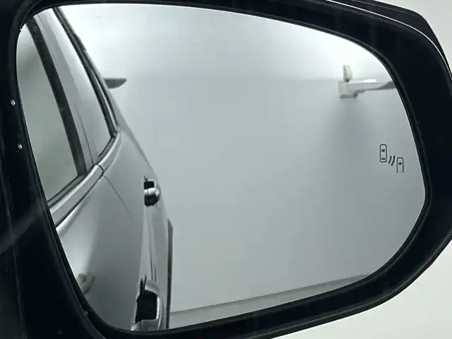 トヨタ ＲＡＶ４ アドベンチャー 愛知県 2021(令3)年 4.3万km アティチュードブラックマイカ 禁煙車/ダイナミックトルクベクタリング4WD/純正9インチディスプレイオーディオ/（AppleCarPlay/AndroidAuto/Bluetooh/USB）/バックカメラ/トヨタセーフティセンス/・レーントレーシングアシスト/・プリクラッシュセーフティ/・オートマチックハイビーム/・レーダークルーズコントロール/・ロードサインアシスト/・先行車発進告知機能/ブラインドスポットモニター/クリアランスソナー/ETC/ブラック合皮スポーティシート/運転席パワーシート/3灯式LEDヘッドライト/フロントフォグランプ/フラット型ルーフレール/5本スポーク純正19インチアルミホイール/自動防眩ミラー/スマートキー/スペアキー有/プッシュスタート/6スピーカー/純正フロアマット
